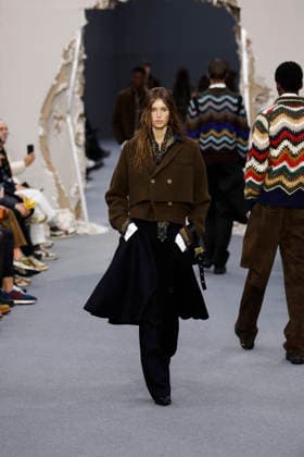 Défilé Sacai Collection Homme Prêt à Porter Automne Hiver 2026 2027 lors de la Fashion Week de Paris, le 25 janvier 2026 Sacai Fashion Show Men Ready to Wear Fall Winter 2026 2027 Collection , during Paris Fashion Week on january 25th 2026 Paris France  Copyright: xAgencex xBestimagexAgencex xBestimagex