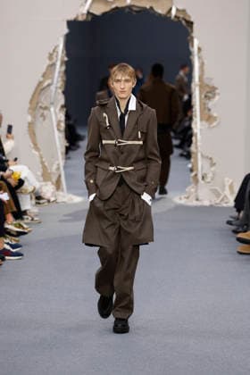 Défilé Sacai Collection Homme Prêt à Porter Automne Hiver 2026 2027 lors de la Fashion Week de Paris, le 25 janvier 2026 Sacai Fashion Show Men Ready to Wear Fall Winter 2026 2027 Collection , during Paris Fashion Week on january 25th 2026 Paris France  Copyright: xAgencex xBestimagexAgencex xBestimagex