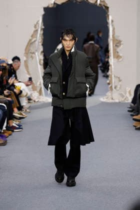 Défilé Sacai Collection Homme Prêt à Porter Automne Hiver 2026 2027 lors de la Fashion Week de Paris, le 25 janvier 2026 Sacai Fashion Show Men Ready to Wear Fall Winter 2026 2027 Collection , during Paris Fashion Week on january 25th 2026 Paris France  Copyright: xAgencex xBestimagexAgencex xBestimagex