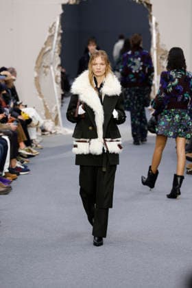 Défilé Sacai Collection Homme Prêt à Porter Automne Hiver 2026 2027 lors de la Fashion Week de Paris, le 25 janvier 2026 Sacai Fashion Show Men Ready to Wear Fall Winter 2026 2027 Collection , during Paris Fashion Week on january 25th 2026 Paris France  Copyright: xAgencex xBestimagexAgencex xBestimagex