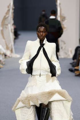 Défilé Sacai Collection Homme Prêt à Porter Automne Hiver 2026 2027 lors de la Fashion Week de Paris, le 25 janvier 2026 Sacai Fashion Show Men Ready to Wear Fall Winter 2026 2027 Collection , during Paris Fashion Week on january 25th 2026 Paris France  Copyright: xAgencex xBestimagexAgencex xBestimagex