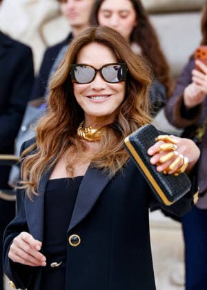 Carla Bruni Celebrity arrivals at the Schiaparelli Collection Haute Couture Printemps Eté 2026 show as part of Paris Fashion Week PFW , at the Petit Palais in Paris, France, January 26, 2026 Denis Guignebourg Bestimage Arrivals Schiaparelli Haute Couture Week Spring Summer 2026 show as part of Paris Fashion Week on January 26, 2026 in Paris, France Paris France  Copyright: xDenisxGuignebourgx xBestimagexDenisxGuignebourgx xBestimagex