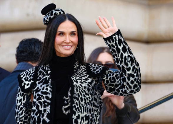 Demi Moore Celebrity arrivals at the Schiaparelli Collection Haute Couture Printemps Eté 2026 show as part of Paris Fashion Week PFW , at the Petit Palais in Paris, France, January 26, 2026 Denis Guignebourg Bestimage Arrivals Schiaparelli Haute Couture Week Spring Summer 2026 show as part of Paris Fashion Week on January 26, 2026 in Paris, France Paris France  Copyright: xDenisxGuignebourgx xBestimagexDenisxGuignebourgx xBestimagex