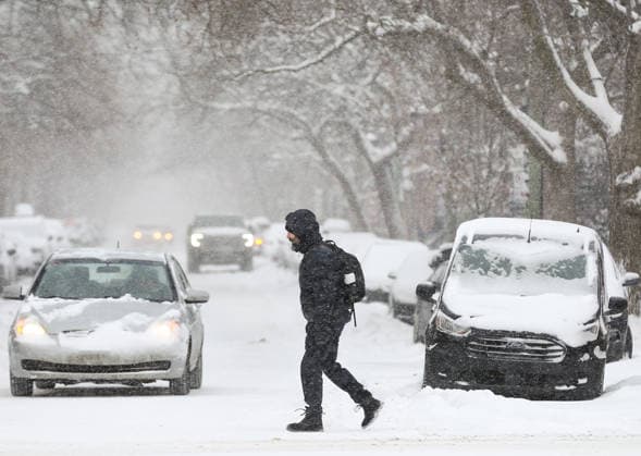 January 26, 2026, Montreal, Quebec, Canada: Heavy snowfall and extreme cold disrupted daily life in Montreal. As schools were closed and thousands were left without power, temperatures dropped to Ã¢ËÜ™13Ã‚Â°C with a wind chill of Ã¢ËÜ™20Ã‚Â°C on Monday, forcing multiple flight cancellations and delays at Trudeau Airport. Montreal Canada - ZUMAs278 20260126_zip_s278_010 Copyright: xSerkanxSenturkx