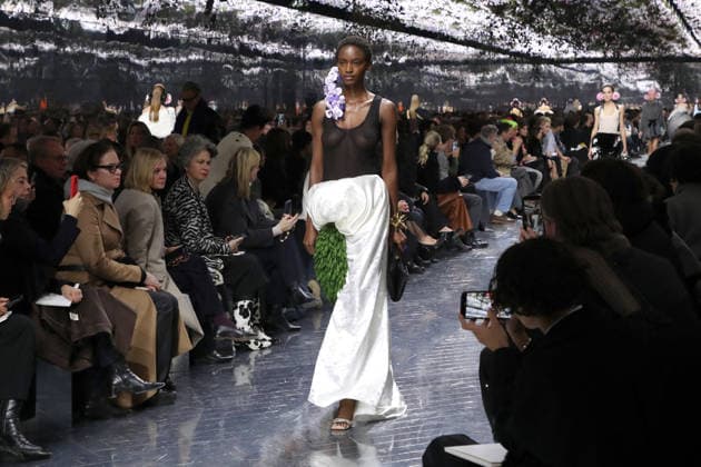 Christian Dior Runway Fashion Show, Haute Couture Spring Summer 2026 Collection, as part of Paris Fashion Week on January 26, 2026 Bertrand Rindoff Bestimage Christian Dior Haute Couture Spring Summer 2026 show as part of Paris Fashion Week on January 26, 2026 in Paris, France Paris France  Copyright: xBERTRANDxRINDOFFxPETROFFx xBESTIMAGExBERTRANDxRINDOFFxPETROFFx xBESTIMAGEx