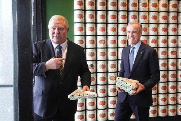 January 26, 2026, Toronto, On, CANADA: Prime Minister Mark Carney and Ontario Premier Doug Ford order pizza at a local franchise after their meeting on Monday January 26, 2026. Toronto CANADA  - ZUMAc35_ 20260126_zaf_c35_060 Copyright: xChrisxYoungx