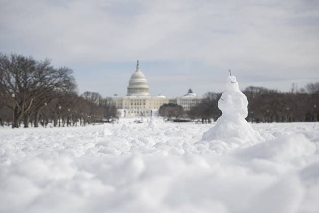 Washington covered in snow amid freezing temperatures WASHINGTON DC, UNITED STATES - JANUARY 26: A snowman is seen as heavy snowfall blanketed the Washington DC, Unites States on January 26, 2026. The severe cold caused sections of the Potomac River to freeze, while the icy conditions disrupted daily life across the capital. Celal Gunes Anadolu Washington DC United States. Editorial use only. Please get in touch for any other usage.  Copyright: x2026xAnadoluxCelalxGunesx