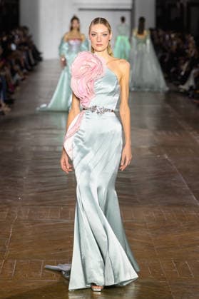 PFW - Tony Ward Runway Models walk the runway during the Tony Ward Haute Couture Week Spring Summer 2026 show as part of Paris Fashion Week on January 26, 2026 in Paris, France. Photo by Laurent Zabulon ABACAPRESS.COM Paris France  Copyright: xZabulonxLaurent ABACAx
