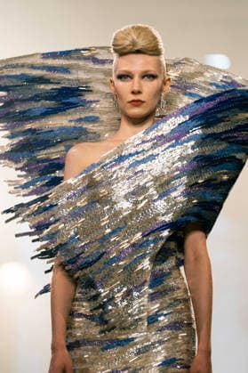 Rahul Mishra - Runway - Paris Fashion Week - Haute Couture Week Spring Summer 2026 Alex Consani walks the runway durinh the Rahul Mishra Haute Couture Week Spring Summer 2026 show as part of the Paris Fashion Week., Credit:Lounis Tiar Avalon France, Paris  Copyright: xLounisxTiarx xAvalonx 1069628695