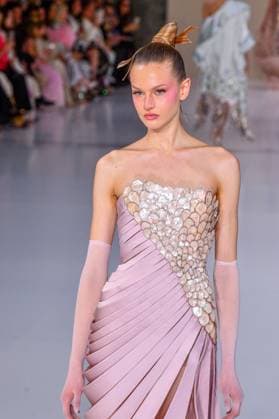 PFW - Haute Couture - Tamara Ralph Runway A model walks the runway during the Tamara Ralph Haute Couture Week Spring Summer 2026 show as part of Paris Fashion Week on January 26, 2026 in Paris, France. Photo by Shootpix ABACAPRESS.COM Paris France  Copyright: xShootPix ABACAx
