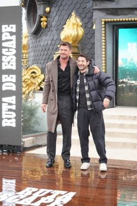 Chris Hemsworth and Bart Layton at photocall film Ruta de Escape in Madrid on Tuesday, 27 Janyary 2026. Cordon Press 