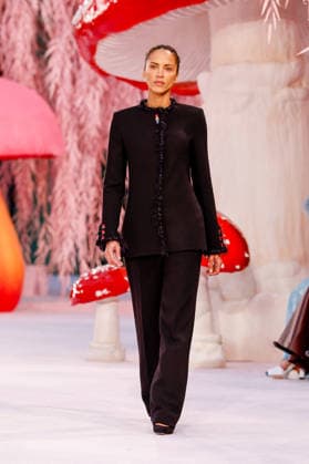 Noémie Lenoir Chanel Haute Couture Collection Spring Summer 2026 show as part of Paris Fashion Week PFW au Grand Palais, à Paris, France, le 27 janvier 2026 Runway Chanel Haute Couture Week Spring Summer 2026 show as part of Paris Fashion Week on January 27, 2026 in Paris, France Paris France  Copyright: xAgencex xBestimagexAgencex xBestimagex