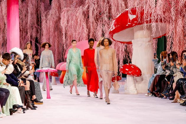 Runway Chanel Haute Couture Collection Spring Summer 2026 show as part of Paris Fashion Week PFW au Grand Palais, à Paris, France, le 27 janvier 2026 Runway Chanel Haute Couture Week Spring Summer 2026 show as part of Paris Fashion Week on January 27, 2026 in Paris, France Paris France  Copyright: xAgencex xBestimagexAgencex xBestimagex