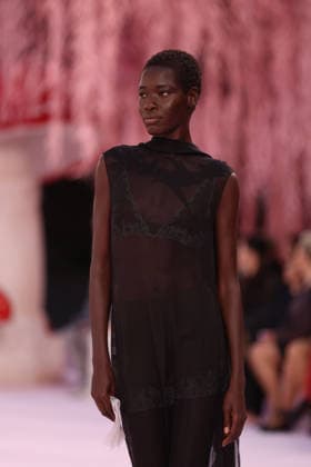DeÌfileÌ Chanel Haute Couture printemps-eÌteÌ 2026 Model on the runway DeÌfileÌ Chanel Haute Couture printemps-eÌteÌ 2026 au Grand Palais Ã Paris le 27 janvier 2026. Chanel Haute Couture Spring Summer 2026 fashion show at the Grand Palais in Paris on January 27, 2026.  Copyright: xFabricexChasseryx