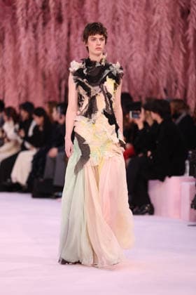 DeÌfileÌ Chanel Haute Couture printemps-eÌteÌ 2026 Model on the runway DeÌfileÌ Chanel Haute Couture printemps-eÌteÌ 2026 au Grand Palais Ã Paris le 27 janvier 2026. Chanel Haute Couture Spring Summer 2026 fashion show at the Grand Palais in Paris on January 27, 2026.  Copyright: xFabricexChasseryx