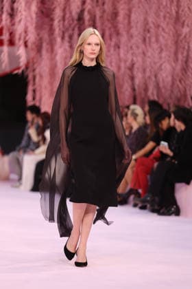 DeÌfileÌ Chanel Haute Couture printemps-eÌteÌ 2026 Model on the runway DeÌfileÌ Chanel Haute Couture printemps-eÌteÌ 2026 au Grand Palais Ã Paris le 27 janvier 2026. Chanel Haute Couture Spring Summer 2026 fashion show at the Grand Palais in Paris on January 27, 2026.  Copyright: xFabricexChasseryx
