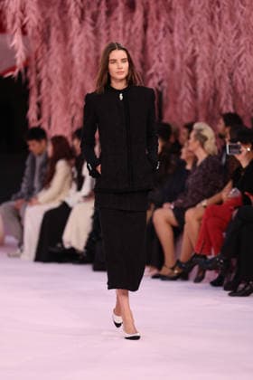 DeÌfileÌ Chanel Haute Couture printemps-eÌteÌ 2026 Model on the runway DeÌfileÌ Chanel Haute Couture printemps-eÌteÌ 2026 au Grand Palais Ã Paris le 27 janvier 2026. Chanel Haute Couture Spring Summer 2026 fashion show at the Grand Palais in Paris on January 27, 2026.  Copyright: xFabricexChasseryx