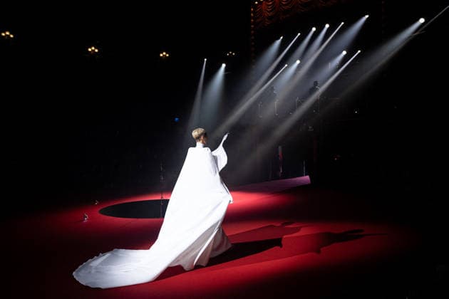 PFW - Adriana Karembeu Walks For Stephane Rolland Adriana Karembeu walks the runway during the Stéphane Rolland Haute Couture Week Spring Summer 2026 show as part of Paris Fashion Week on January 27, 2026 in Paris, France. Photo by Alexis Jumeau ABACAPRESS.COM Paris France  Copyright: xJumeauxAlexis ABACAx