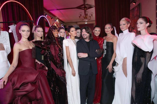 Stephane Rolland, his models, including on the right Nieves Alvarez, Adriana Karembeu and Coco Rocha, at the greeting of the Stephane Rolland Haute Couture Spring Summer 2026 show as part of Paris Fashion Week PFW at the Cirque dHiver Bouglione, Paris, France, January 27, 2026 Bertrand Rindoff Bestimage Greeting Stephane Rolland Haute Couture Spring Summer 2026 show as part of Paris Fashion Week on January 27, 2026 in Paris, France Paris France Copyright: xBERTRANDxRINDOFFxPETROFFx xBESTIMAGExBERTRANDxRINDOFFxPETROFFx xBESTIMAGEx