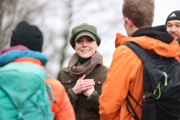 The Princess of Wales takes part in a Wellbeing Walk The Princess of Wales joins Mind Over Mountains, a charity offering professional mental health support through therapeutic outdoor experiences, for a supported wellbeing walk in the Peak District, UK, on the 27th January 2026. Picture by Ian Vogler WPA-Pool Hope Valley Curbar Gap Derbyshire United Kingdom  WHA-0807