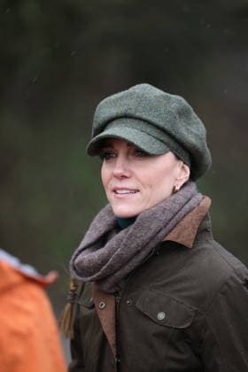 The Princess of Wales takes part in a Wellbeing Walk The Princess of Wales joins Mind Over Mountains, a charity offering professional mental health support through therapeutic outdoor experiences, for a supported wellbeing walk in the Peak District, UK, on the 27th January 2026. Picture by Ian Vogler WPA-Pool Hope Valley Curbar Gap Derbyshire United Kingdom  WHA-0807