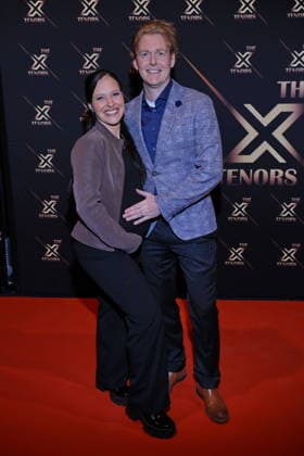 27.01.2026 , Nadja Jo Klapper und Johannes Heinrichs, The X-Tenors die Showpremiere im Estrel Showtheater Berlin, Berlin