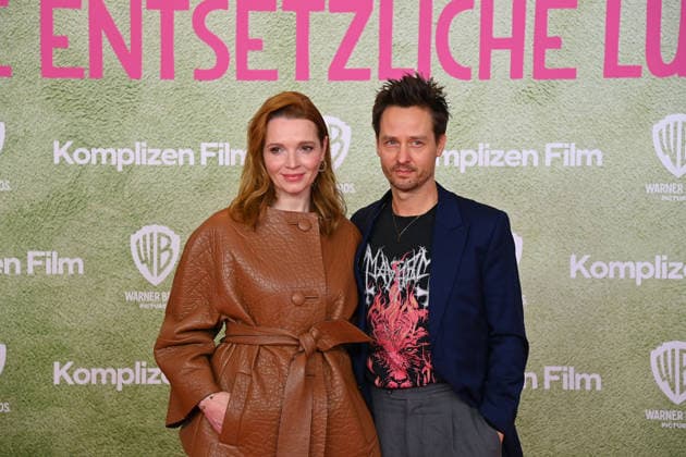 Karoline HERFURTH (Schauspielerin), Tom SCHILLING (Schauspieler), Weltpremiere ACH.DIESE LUECKE-DIESE ENTSETZLICHE LUECKE am 27.01.20226 im Mathaeser Kino in Muenchen.