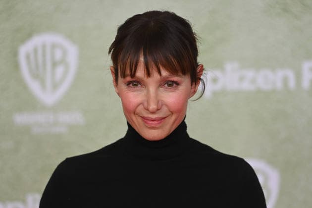 Julia KOSCHITZ (Schauspielerin), Einzelbild,angeschnittenes Einzelmotiv,Portrait,Portraet. Weltpremiere ACH.DIESE LUECKE-DIESE ENTSETZLICHE LUECKE am 27.01.20226 im Mathaeser Kino in Muenchen.