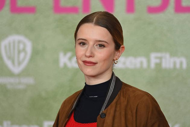 Katharina STARK (Schauspielerin), Einzelbild,angeschnittenes Einzelmotiv,Portrait,Portraet. Weltpremiere ACH.DIESE LUECKE-DIESE ENTSETZLICHE LUECKE am 27.01.20226 im Mathaeser Kino in Muenchen.