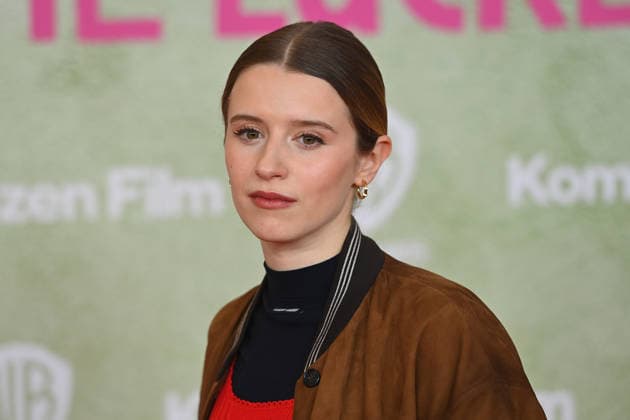 Katharina STARK (Schauspielerin), Einzelbild,angeschnittenes Einzelmotiv,Portrait,Portraet. Weltpremiere ACH.DIESE LUECKE-DIESE ENTSETZLICHE LUECKE am 27.01.20226 im Mathaeser Kino in Muenchen.
