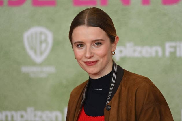Katharina STARK (Schauspielerin), Einzelbild,angeschnittenes Einzelmotiv,Portrait,Portraet. Weltpremiere ACH.DIESE LUECKE-DIESE ENTSETZLICHE LUECKE am 27.01.20226 im Mathaeser Kino in Muenchen.