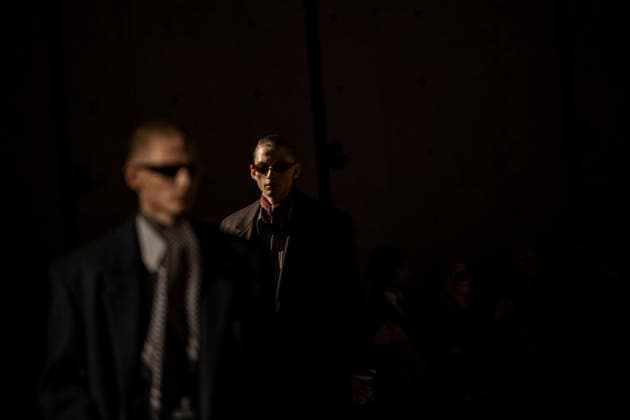 PFW Saint Laurent runway EB A model presents a creation by designer Anthony Vaccarello as part of his Menswear Fall Winter 2026-2027 collection show for fashion house Saint Laurent during Men s Fashion Week in Paris, France, January 27, 2026. Photo by Eliot Blondet ABACAPRESS.COM Paris France France  Copyright: xBlondetxEliot ABACAx