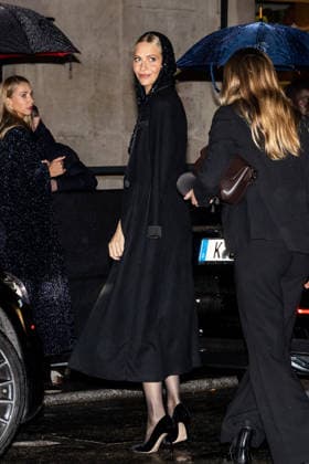 PFW Haute Couture Armani Outside Arrivals Poppy Delevingne arriving at the Schiaparelli show during Paris Fashion Week Haute Couture on January 27, 2026 in Paris, France. Photo by Nasser Berzane ABACAPRESS.COM Paris France  Copyright: xBerzanexNasser ABACAx