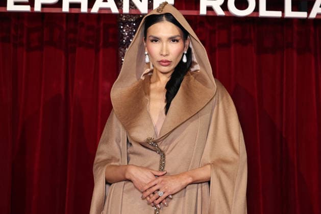 PFW Stephane Rolland Photocall 2 Zarina Yeva attends the Stephane Rolland Menswear Fall Winter 2026-2027 show as part of Paris Fashion Week in Paris, France on January 27, 2026. Photo by Jerome Domine ABACAPRESS.COM France  Copyright: xDominexJerome ABACAx