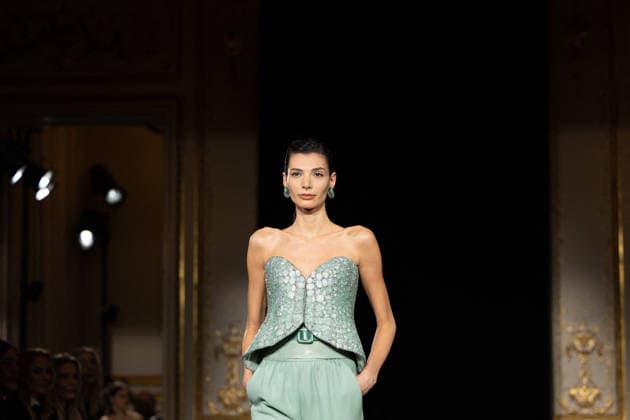 PFW Giorgio Armani Runway - Paris AJ A model presents a creation for Giorgio Armani Prive for Women s Haute Couture Spring Summer 2026 collection fashion show as part of the Paris Haute Couture Fashion Week, in Paris, on January 27, 2026. Photo by Alexis Jumeau ABACAPRESS.COM Paris France  Copyright: xJumeauxAlexis ABACAx