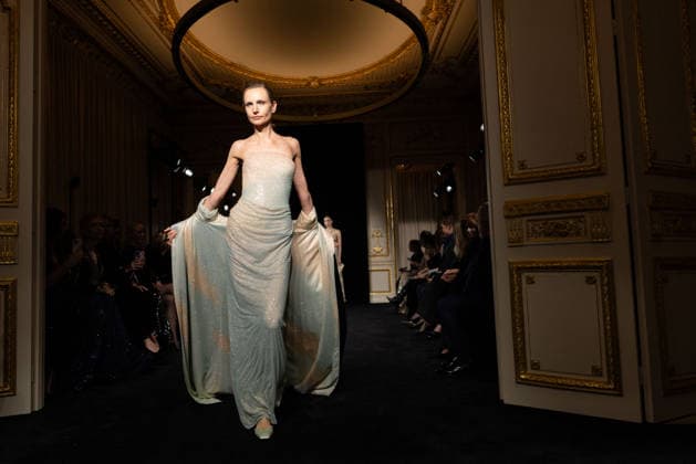 PFW Giorgio Armani Runway - Paris AJ A model presents a creation for Giorgio Armani Prive for Women s Haute Couture Spring Summer 2026 collection fashion show as part of the Paris Haute Couture Fashion Week, in Paris, on January 27, 2026. Photo by Alexis Jumeau ABACAPRESS.COM Paris France  Copyright: xJumeauxAlexis ABACAx