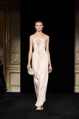 PFW Giorgio Armani Runway - Paris AJ A model presents a creation for Giorgio Armani Prive for Women s Haute Couture Spring Summer 2026 collection fashion show as part of the Paris Haute Couture Fashion Week, in Paris, on January 27, 2026. Photo by Alexis Jumeau ABACAPRESS.COM Paris France  Copyright: xJumeauxAlexis ABACAx