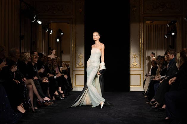 PFW Giorgio Armani Runway - Paris AJ A model presents a creation for Giorgio Armani Prive for Women s Haute Couture Spring Summer 2026 collection fashion show as part of the Paris Haute Couture Fashion Week, in Paris, on January 27, 2026. Photo by Alexis Jumeau ABACAPRESS.COM Paris France  Copyright: xJumeauxAlexis ABACAx