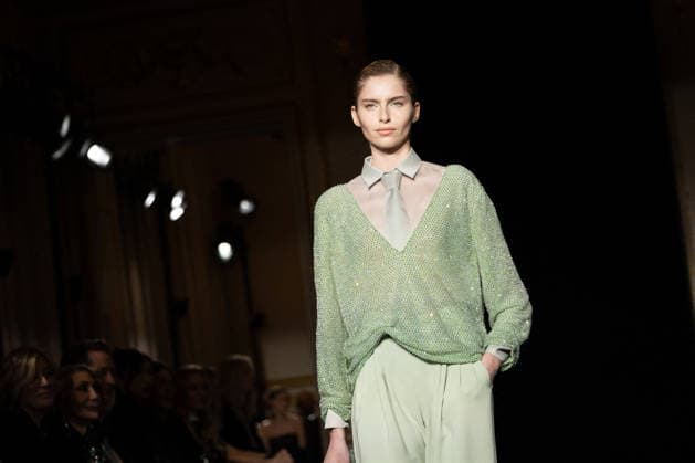 PFW Giorgio Armani Runway - Paris AJ A model presents a creation for Giorgio Armani Prive for Women s Haute Couture Spring Summer 2026 collection fashion show as part of the Paris Haute Couture Fashion Week, in Paris, on January 27, 2026. Photo by Alexis Jumeau ABACAPRESS.COM Paris France  Copyright: xJumeauxAlexis ABACAx