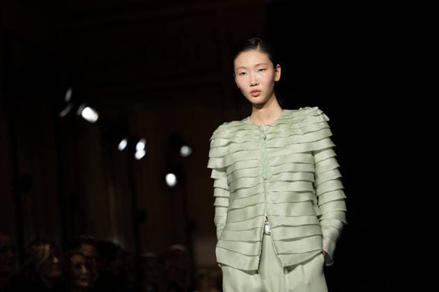 PFW Giorgio Armani Runway - Paris AJ A model presents a creation for Giorgio Armani Prive for Women s Haute Couture Spring Summer 2026 collection fashion show as part of the Paris Haute Couture Fashion Week, in Paris, on January 27, 2026. Photo by Alexis Jumeau ABACAPRESS.COM Paris France  Copyright: xJumeauxAlexis ABACAx