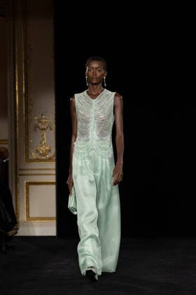 PFW Giorgio Armani Runway - Paris AJ A model presents a creation for Giorgio Armani Prive for Women s Haute Couture Spring Summer 2026 collection fashion show as part of the Paris Haute Couture Fashion Week, in Paris, on January 27, 2026. Photo by Alexis Jumeau ABACAPRESS.COM Paris France  Copyright: xJumeauxAlexis ABACAx