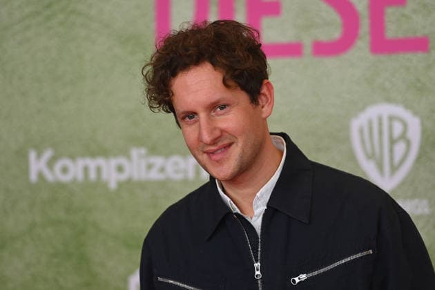 Moritz Treuenfels (Schauspieler), Einzelbild,angeschnittenes Einzelmotiv,Portrait,Portraet. Weltpremiere ACH.DIESE LUECKE-DIESE ENTSETZLICHE LUECKE am 27.01.20226 im Mathaeser Kino in Muenchen.