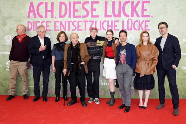 Joachim Meyerhoff, Friedrich von Thun, Victoria Trauttmansdorff, Nikolaus Paryla, Bruno Alexander, Katharina Stark, Tom Schilling, Karoline Herfurth und Simon Verhoeven bei der Premiere des Kinofilms Ach, diese Lücke, diese entsetzliche Lücke im Mathäser Filmpalast. München, 27.01.2026