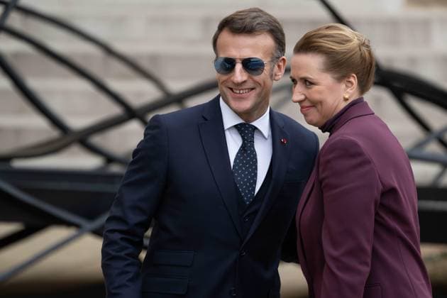 RECEPTION À L ÉLYSÉE PHOTOPQR OUEST FRANCE Stéphane Geufroi Paris 28 01 2026 Le Président de la République Emmanuel Macron reçoit ce midi la Première ministre du Danemark, Mette Frederiksen photo et le Premier ministre du Groenland, Jens Frederik Nielsen au palais de lElysée Paris 28 01 2026 The President of the Republic Emmanuel Macron receives this afternoon the Prime Minister of Denmark, Mette Frederiksen photo and the Prime Minister of Greenland, Jens Frederik Nielsen at the Elysée Palace Paris France  Copyright: xPHOTOPQR OUESTxFRANCE MAXPPPxStéphanexGeufroix 20260128OFR2022 20260128OFR2022