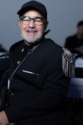 Eric Katz au Front Row au défilé Franck Sorbier, Collection Haute Couture Printemps Eté 2026 lors de la Fashion Week de Paris PFW au Pavillon Wagram, à Paris, France, le 28 janvier 2026 Julien Sarkissian Bestimage Front Row Franck Sorbier Haute Couture Spring Summer 2026 show as part of Paris Fashion Week on January 28, 2026 in Paris, France Paris France  Copyright: xJulienxSarkissianx xBestimagexJulienxSarkissianx xBestimagex