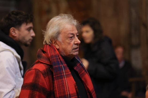 Memorial Mass for Late French Actress Brigitte Bardot - Paris French singer Herve Vilard during a memorial mass for late French actress Brigitte Bardot at Saint-Roch church in Paris, on January 28, 2026. Photo by Nasser Berzane ABACAPRESS.COM Paris France  Copyright: xBerzanexNasser ABACAx