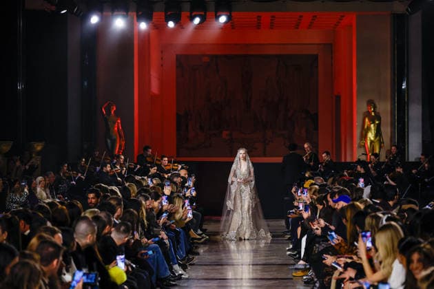 Elie Saab Haute Couture Spring Summer 2026 show as part of Paris Fashion Week PFW at the Rodin Museum, Paris, France, January 28, 2026 Bestimage Runway Elie Saab Haute Couture Week Spring Summer 2026 show as part of Paris Fashion Week on January 28, 2026 in Paris, France Paris France  Copyright: xAgencex xBestimagexAgencex xBestimagex