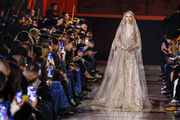 Elie Saab Haute Couture Spring Summer 2026 show as part of Paris Fashion Week PFW at the Rodin Museum, Paris, France, January 28, 2026 Bestimage Runway Elie Saab Haute Couture Week Spring Summer 2026 show as part of Paris Fashion Week on January 28, 2026 in Paris, France Paris France  Copyright: xAgencex xBestimagexAgencex xBestimagex