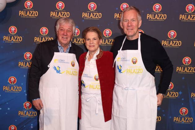 Hamburg Rolf Zuckowski, Cornelia Poletto und Johannes B. Kerner kellnern für den guten Zweck, Charity-Abend im Cornelia Poletto PALAZZO. Für den guten Zweck tauschen Stars das Mikrofon gegen das Tablett, die Bühne gegen die Manege des Spiegelpalasts Hamburg, 28.1.2026, der Reinerlös des Abends geht an den Lufthafen im Altonaer Kinderkrankenhaus (AKK)