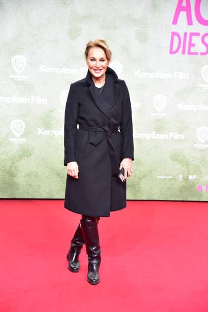 Berlin PREMIERE, ACH DIESE LÜCKE Caroline Beil Ankunft zur Berlin PREMIERE, von Simon Verhoeven, ach diese Lücke, diese entsetzliche Lücke in Berlin am 28.01.2026
